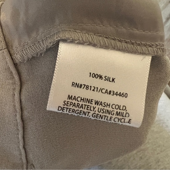 Eileen Fisher Silk Crepe Pleated High Rise Button Ankle Pants Gray S - Picture 8 of 9